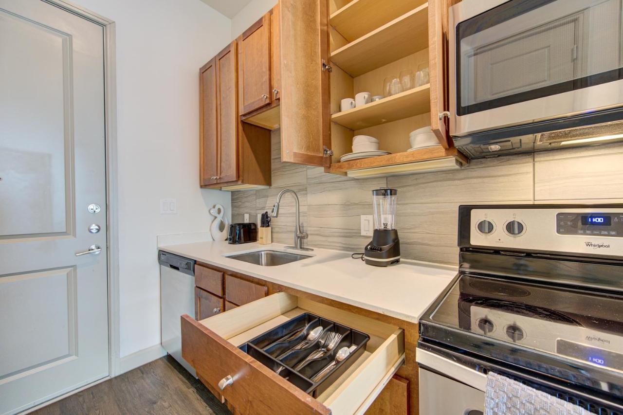 Trendy Downtown 1Bd/Freeparking/Wi-Fi/Pool Apartment Houston Exterior photo