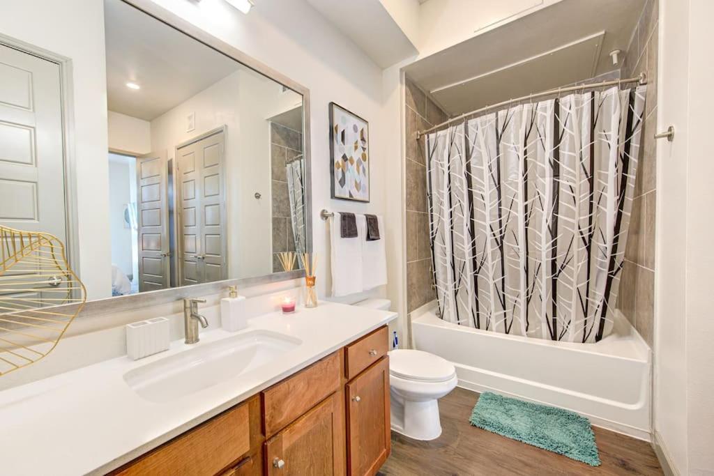 Trendy Downtown 1Bd/Freeparking/Wi-Fi/Pool Apartment Houston Exterior photo