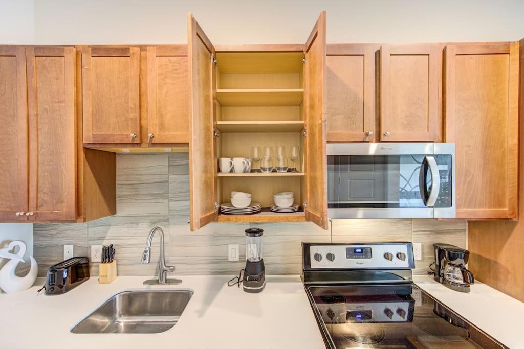 Trendy Downtown 1Bd/Freeparking/Wi-Fi/Pool Apartment Houston Exterior photo